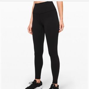 Lululemon Wunder Under Leggings size 8